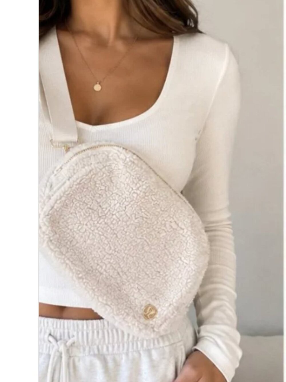 Lululemon Teddy Sherpa Belt Bag Fleece Crossbody Bag Gold Zip, 2L New no tag
